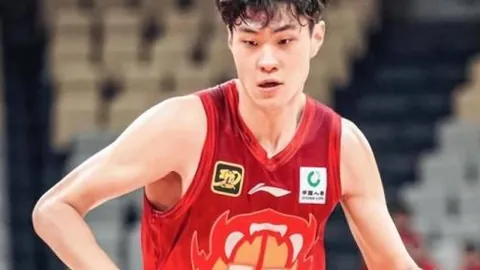 “法甲新赛季球员薪资排名：巴黎圣日耳曼包揽前五席位”